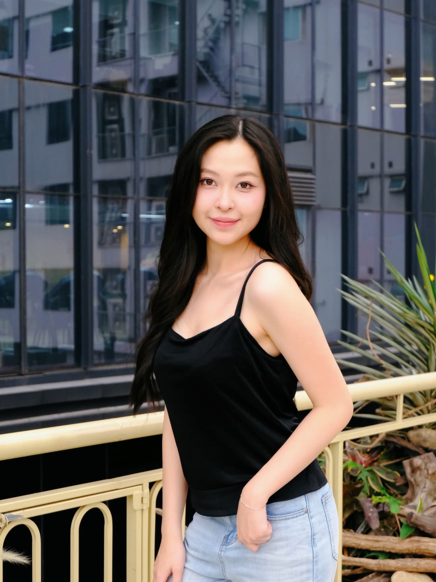 734111-f0b87c7b4603.jpg